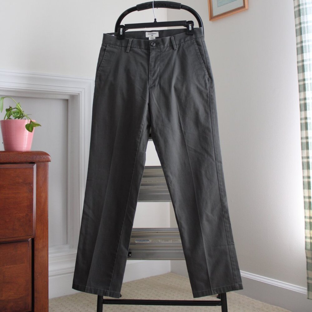 dockers slip tapered grey pants, 31x30